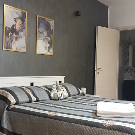 La Jacaranda Guest house *